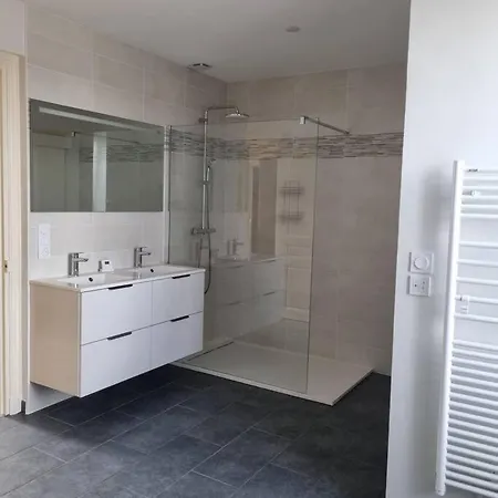 Tatil Evi Ancienne Ferme Renovee Nueil-sous-Faye